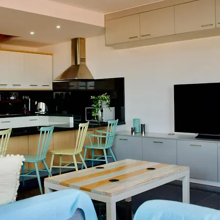 Marfolin 1 - No Stress Holidays